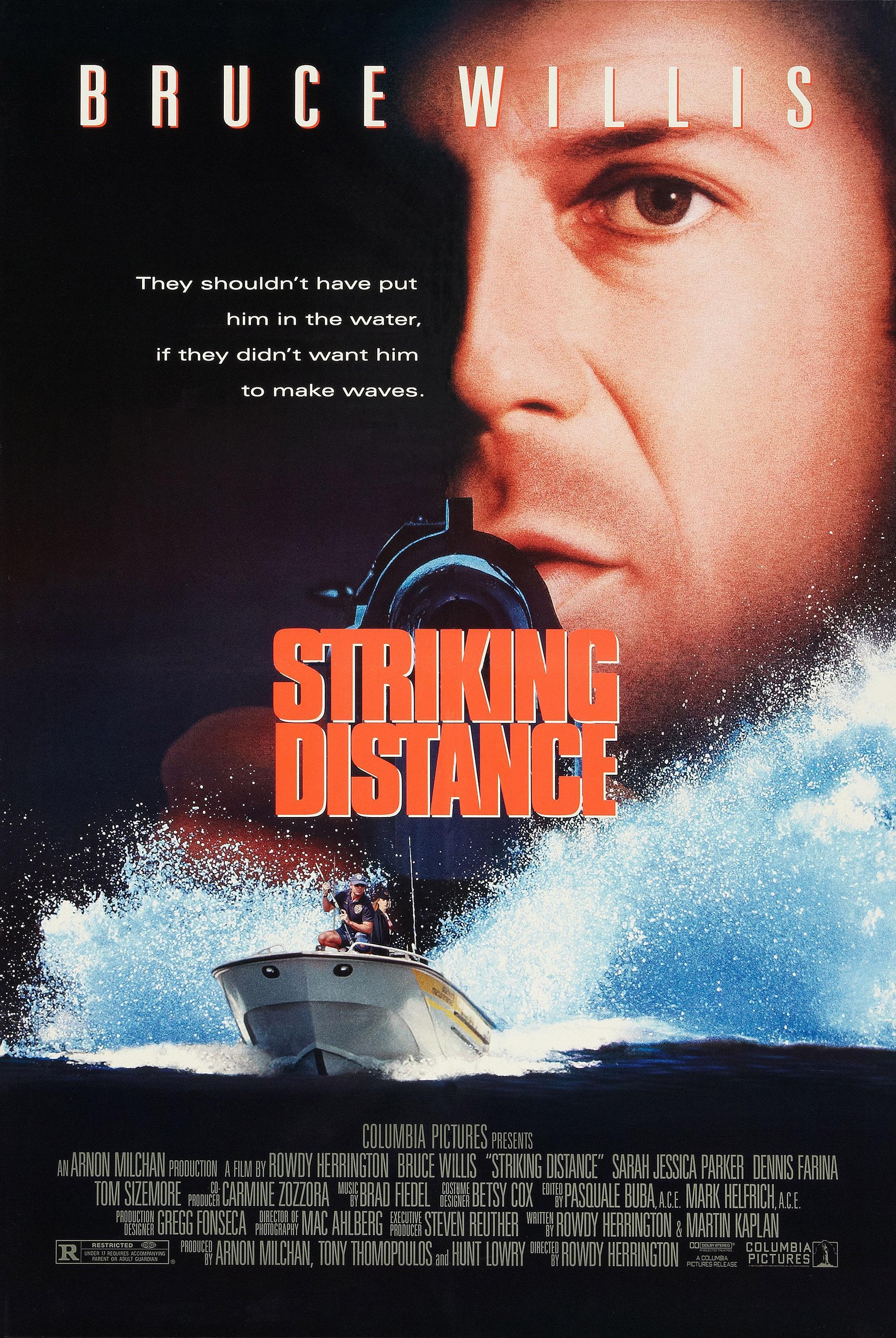 Постер фильма На расстоянии удара | Striking Distance