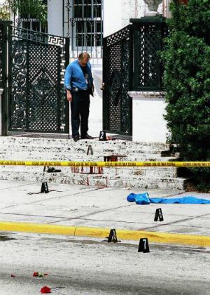 Третий сезон «Американской истории преступлений» расскажет об убийстве Джанни Версаче