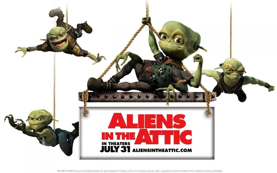 Фильм Пришельцы на чердаке | Aliens in the Attic - лучшие обои для рабочего стола