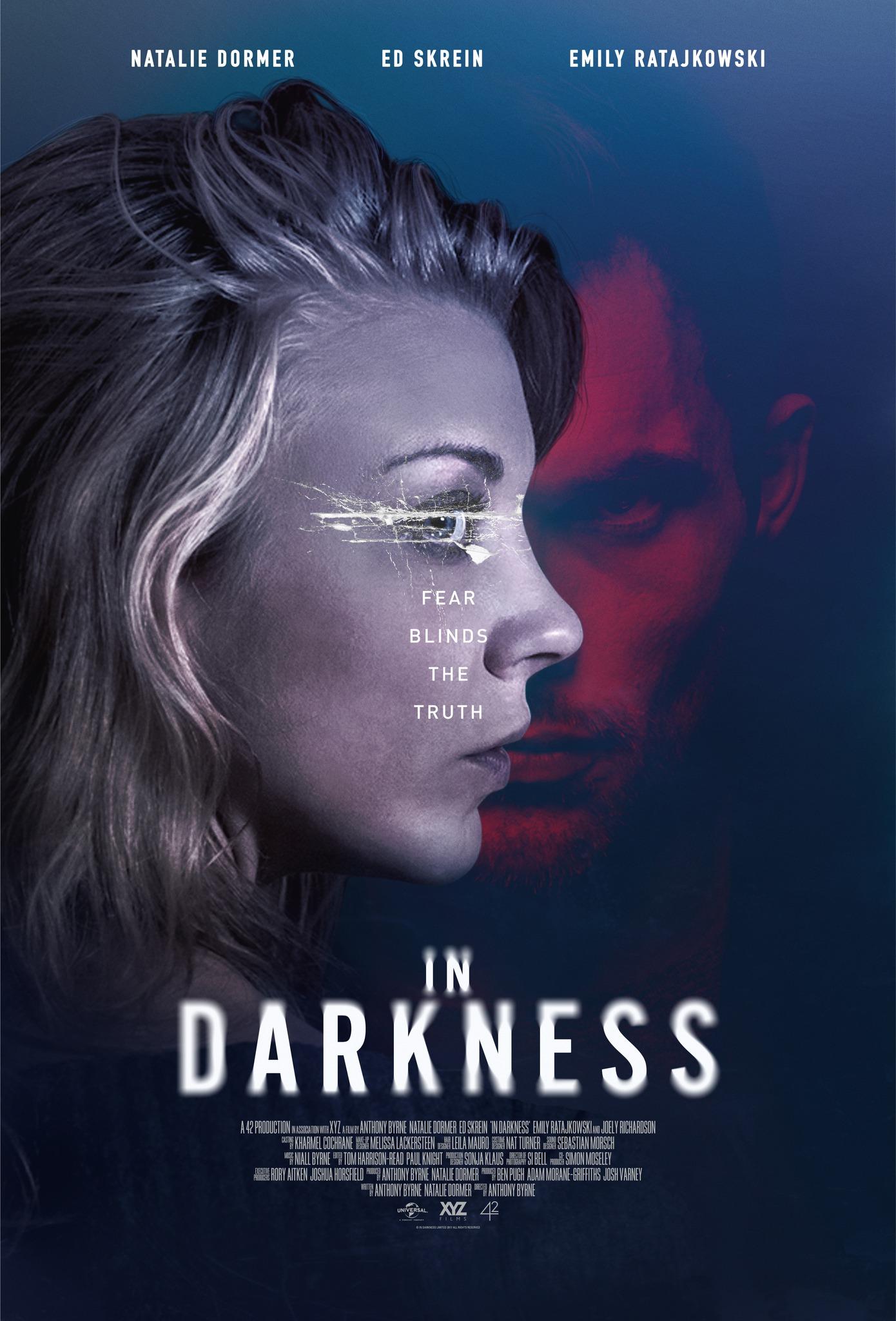 Постер фильма Невидимка | In Darkness 