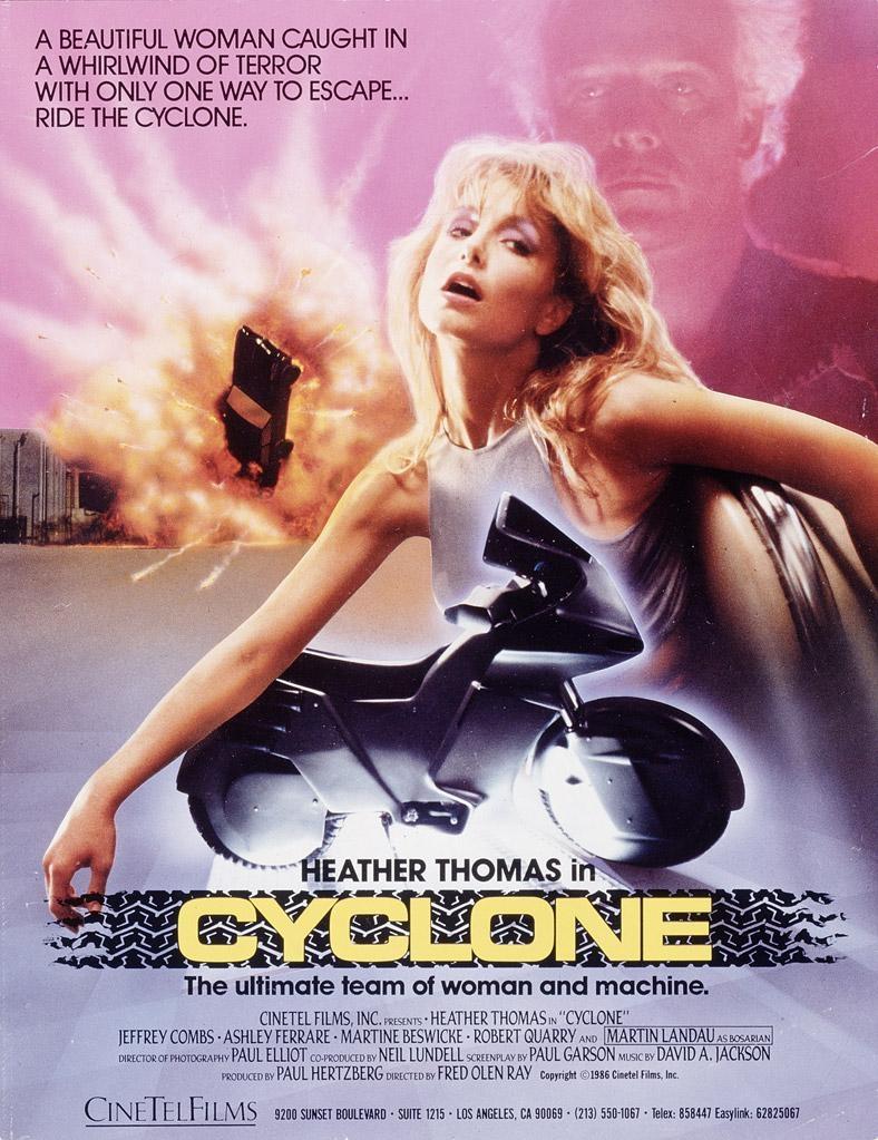 Постер фильма Циклон | Cyclone