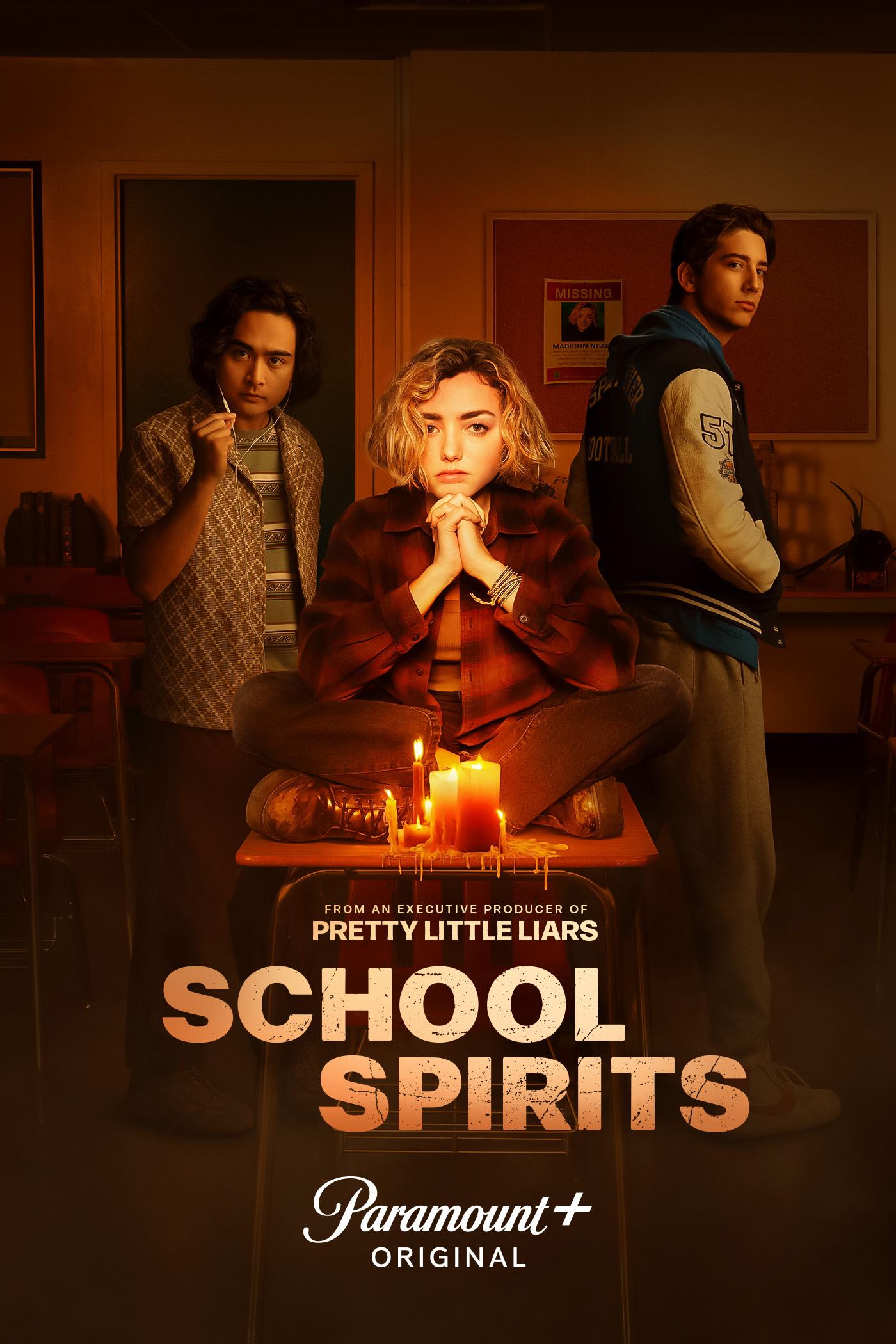 Постер фильма Школьные призраки | School Spirits