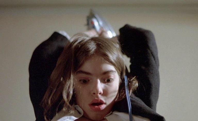Кадр из фильма "Ангел мщения" (1981)