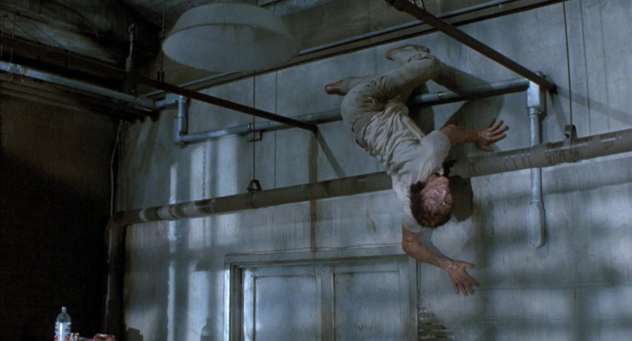 Мелинда Кларк Топлес – Возвращение Живых Мертвецов 3 (1993)