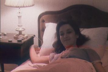 Анна Самохина в откровенной купальнике - магнетически привлекательное изображение